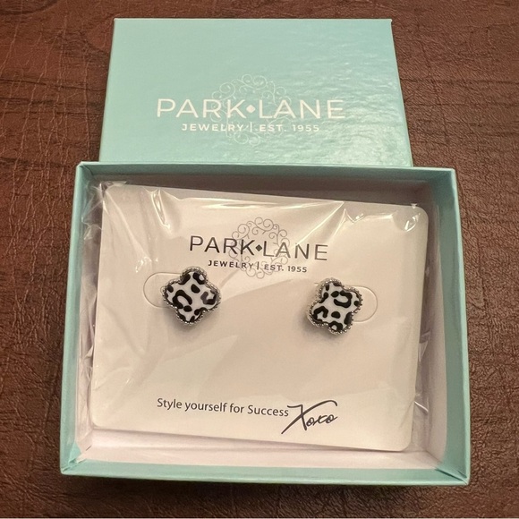 Park Lane Lana Earrings | Black and White Leopard | Stud Earrings | 1/2” | New - Picture 5 of 5